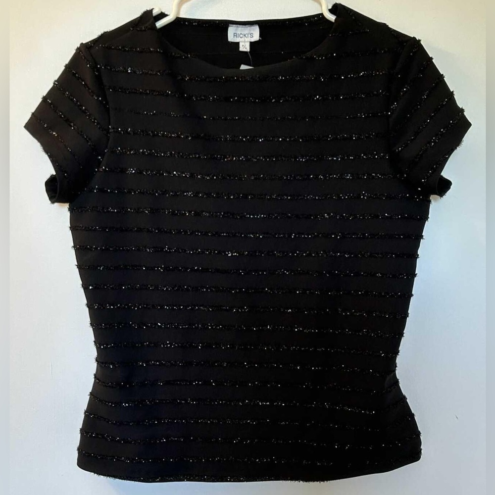 NWT. Ricki’s Small Blouse